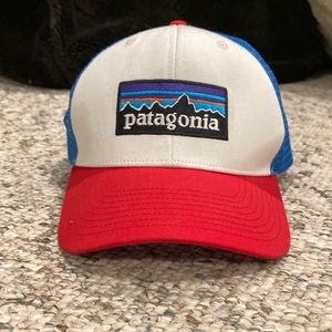 Patagonia mesh Trucker Hat with Classic Logo in red/white/blue